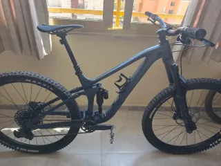 Bicicleta de montaña Cube stereo one77  Pro 29
