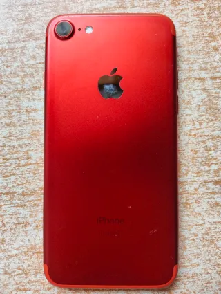 iPhone 7 Red