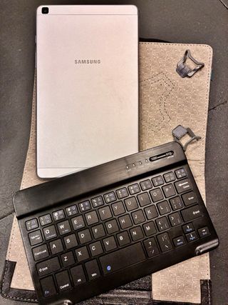 SAMSUNG GALAXY TAB A8  ESTRENO TECLADO + FUNDA