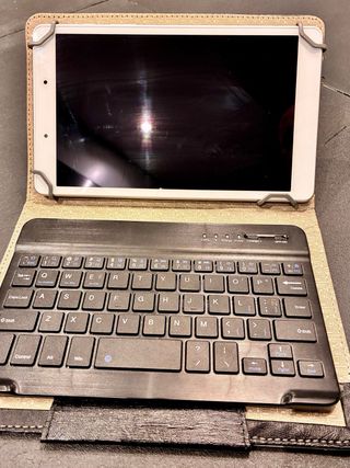 SAMSUNG GALAXY TAB A8  ESTRENO TECLADO + FUNDA