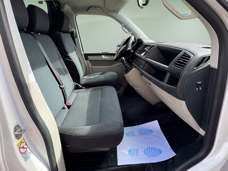 Volkswagen Transporter 2019, foto 11