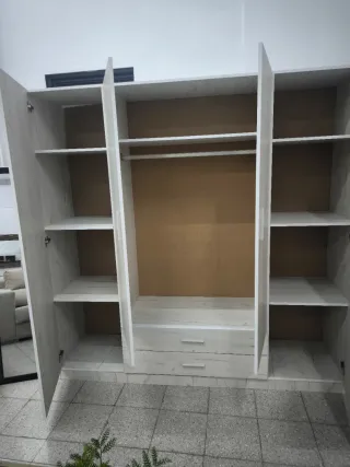 Armario 4 puertas y 2 cajones