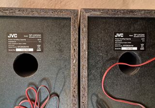 Bafles Negros JVC, Modelo "UX-GN5"