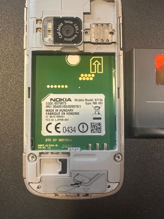 Móvil Nokia 6710 Navigator Plata