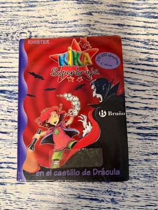 Libro Kika súper bruja en el castillo de Drácula.