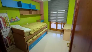 Habitación juvenil: cama nido