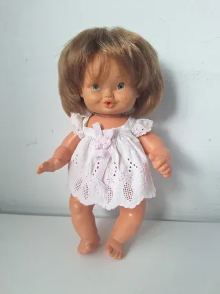 Muñeca antigua Florido