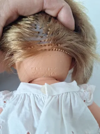 Muñeca antigua Florido