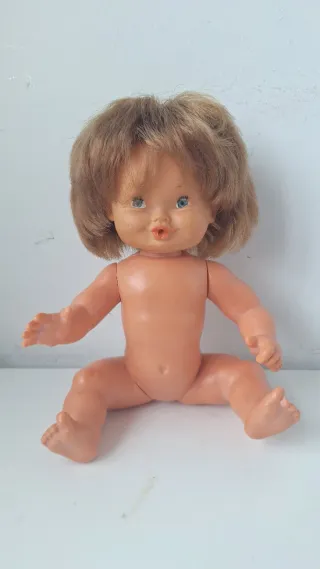 Muñeca antigua Florido