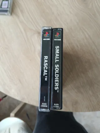 PS1: Small Soldiers y Rascal Pequeños guerreros
