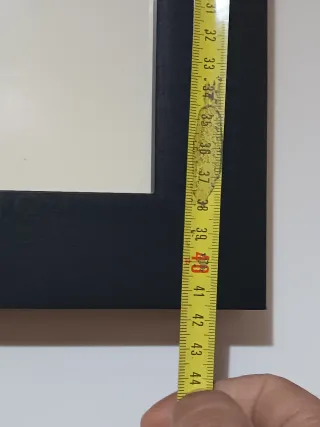 Dipinto su tavola con cornice nera