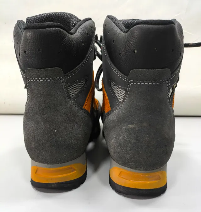 Botas de montaña Meindl naranja y gris