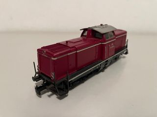 Locomotora BR 212 DB Märklín H0 DIGITAL.