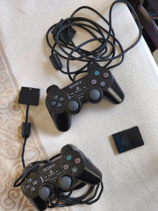 Pack PS2, 2 mandos 2 originales + memory card 8 mb