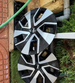 Tapacubos Dacia 16 pulgadas