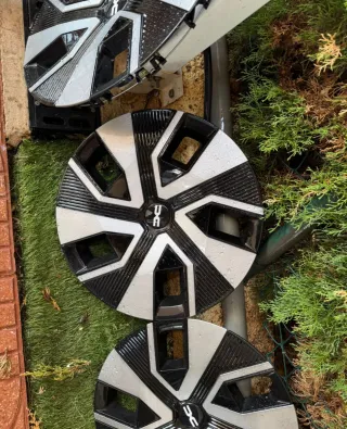 Tapacubos Dacia 16 pulgadas