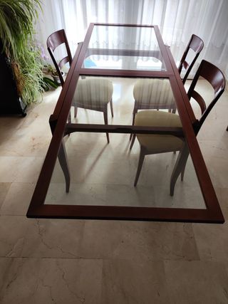 Mesa comedor extensible con 4 sillas