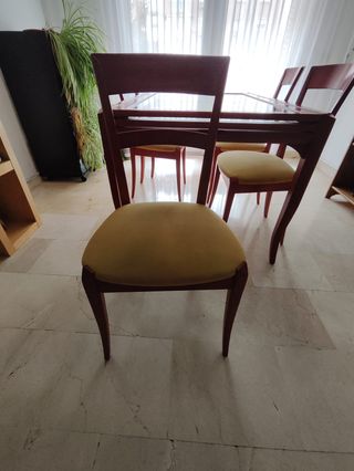 Mesa comedor extensible con 4 sillas