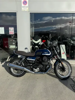 Moto Guzzi V7 classic