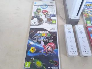 Nintendo Wii con juegos y accesorios