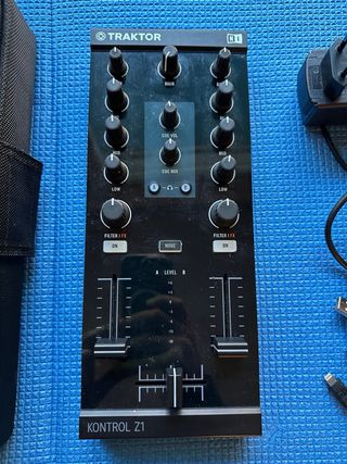 Native Instruments Traktor Kontrol X1