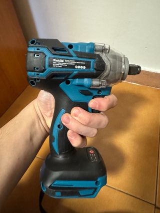 Avvitatore Makita