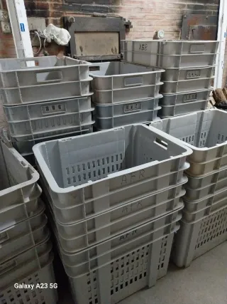 5 Cestas de Plástico Apilables