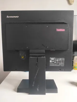 PC Medion Negro + Monitor + Teclado