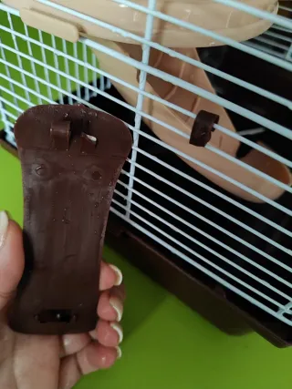 Jaula para hámster casi nueva