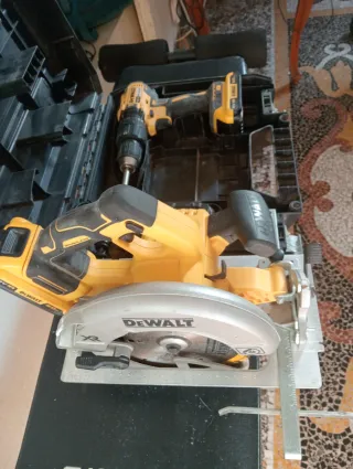 Sega circolare DeWalt XR Li-Ion Trapano DEWALT 18v