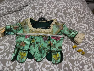 Traje de Fallera talla 46/48 con tela para sacar.