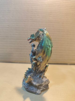 Figura dragón esmeralda decorativa