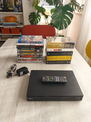 Reproductor Blu-ray LG BP250 + Películas
