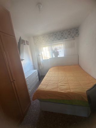 Se alquila una habitación en plaza alquería nova