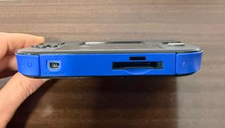 Nintendo 2DS Console Nera/Blu + FIFA 15 Completo