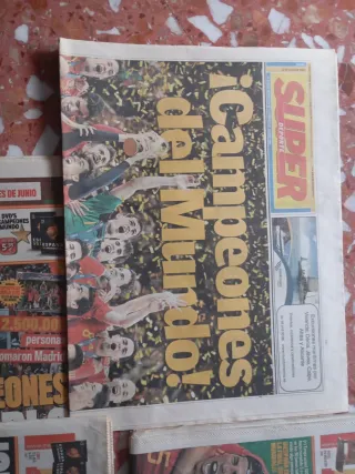 Periódicos deportivos MARCA y Superdeporte