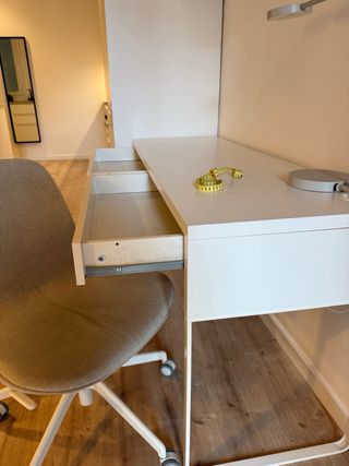 Escritorio blanco moderno