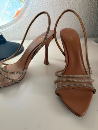 Tacones Zara Brillantes Marrones