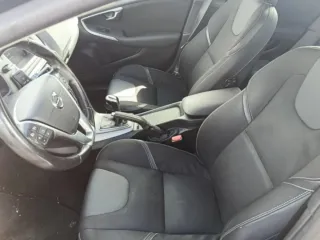 Volvo V40 2018