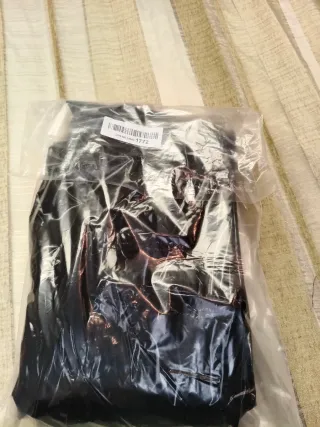 Mono brillante con cremallera