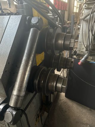 Curvadora Amob MAH 80/3 cnc