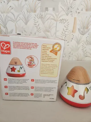 Caja de música Hape giratoria bebé
