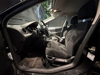 Peugeot 308 1.6 VTi 120 CV SPORT – 2010 – Gasolina