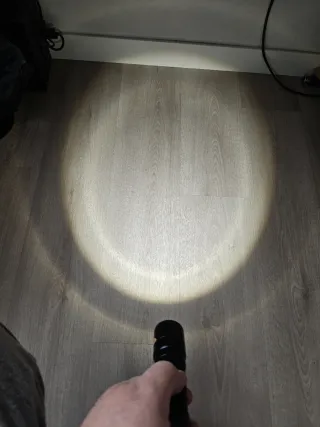 Linterna LED LENSER Táctica Negra