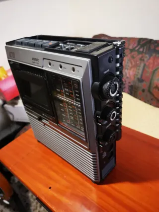 Radio Cassette Philips 073 Automatic 3 frecuencias