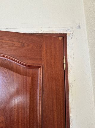 Puerta de madera maciza 72,5x203 cm