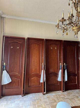 Puerta de madera maciza 72,5x203 cm