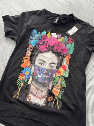 Camiseta Frida Kahlo nueva con etiquetas Talla XS