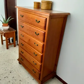 Cómoda de madera con 6 cajones