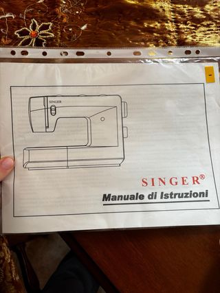 Macchina da cucire Singer Amica 20